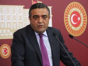 “başbakan Bu Üsluptan Vazgeçmelidir