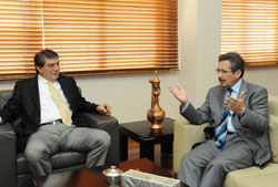 Poyraz İade-i Ziyaretlerini Sürdürüyor