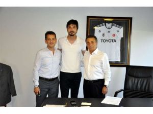Tolga Zengin İmzaladı