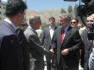 Bakan Yıldız Hakkaride