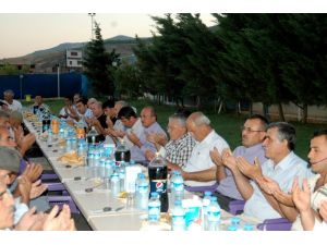 Muhtarlar Beyoğlundaki İftarda Buluştu