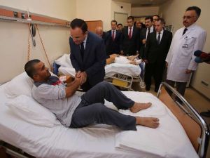 Bozdağ, Yaralı Polisleri Ziyaret Etti