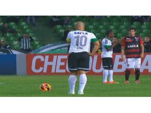Alex’ten Nefes Kesen Performans