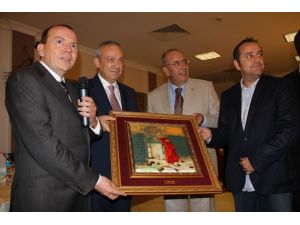 Tüsiad Başkanı Yılmaz: Çözüm Sürecini Yeni Anayasayla Taçlandıralım