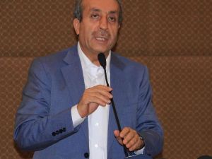 Eker: Çözüm Sürecine 4 Elle Sarılmalıyız