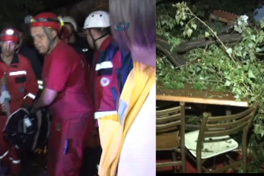 Çay Bahçesinde Yıldırım Faciası