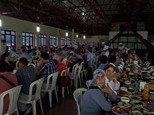 Güvenç, Meslektaşları Ve Hastalarla İftar Yaptı