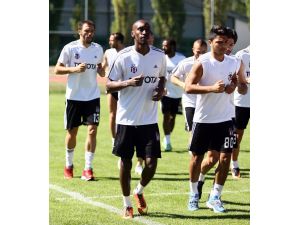 Beşiktaş, Yeni Sezon Hazırlıklarını Sürdürüyor