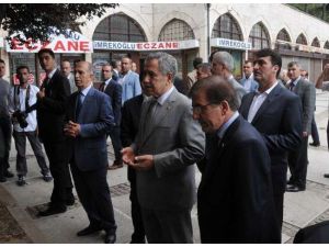 Bülent Arınç İçeri Giremedi