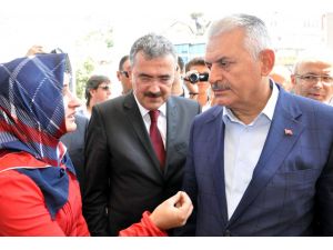 Derdini Ağlayarak Bakan Binali Yıldırım’a Anlattı