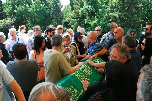 Ünlü Müzisyene Veda