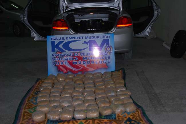 Uzman Çavuşun Otomobilinden 85 Kilo Esrar Çıktı