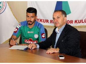 Cenk Güvenç Çaykur Rizespor’a İmzayı Attı