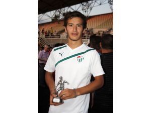 Bursaspor’un Genç Yıldız Adayına Aslan Kancası