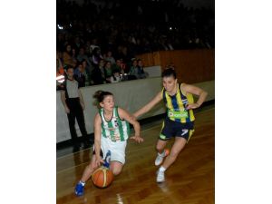 Ceyhan Belediye Asena Yalçın İle Yeniden Anlaştı