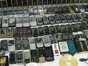 Kaçak Cep Telefonu Operasyonu