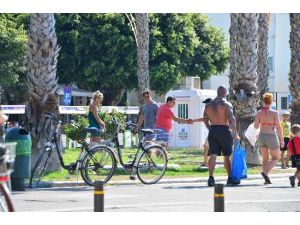 Ünlü Şovmen Yunan Adalarında