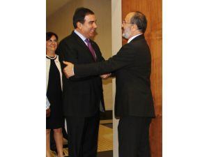 Chp’den Ak Parti’ye Bayramlaşma Ziyareti