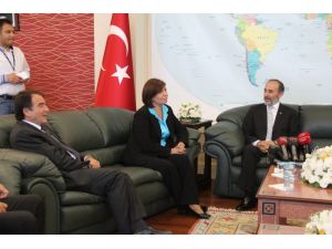 Bdp’den Ak Parti’ye Bayram Ziyareti