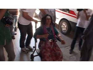 10 Yaşındaki Kız Annesini Yaktı