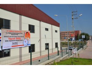 Akdeniz Oyunları Şampiyonlarına Afişli Onurlandırma