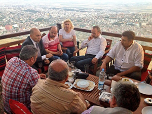 Ve Siyasetin ‘Ben’i ‘Biz’e Tercihi