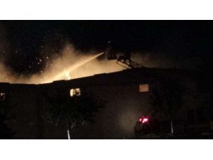 Çorlu’daki Yangın Söndürülemedi