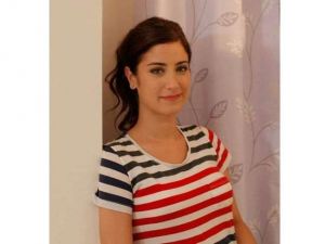 Hazal Kaya’nın A.ş.k’ı