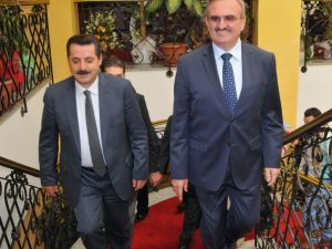 Bakan Çelik’ten Yeni Bursa Valisine Ziyaret