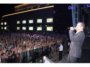 Ferhat Göçer Denizli’yi Coşturdu