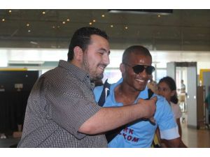 Malouda, İstanbul Kafilesinde Yok