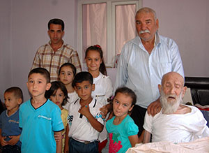 125 Yaşındaki Şeker Dede Hayatını Kaybetti