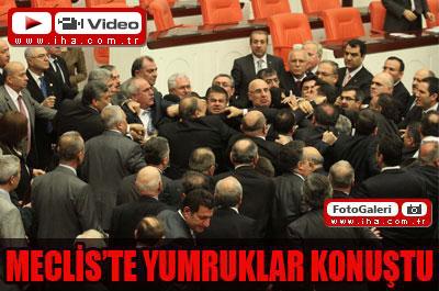 Gensoru önergesi görüşmelerinde arbede 