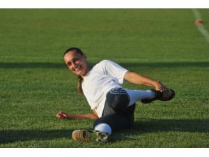 Acıbadem Bayanlar Voleybol Ligi
