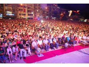 Gemlikte Mustafa Ceceli İzdihamı