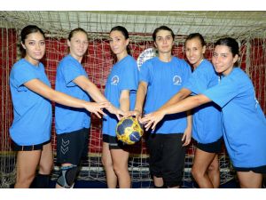 Muratpaşa Belediyespor Göz Doldurdu