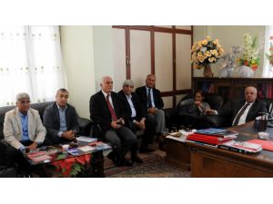 Chp’li Vekiller Çözüm Süreci İçin Van’da