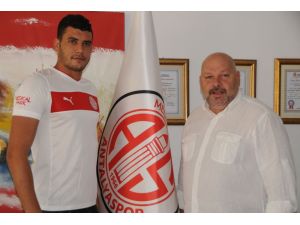 Antalyaspor Tunuslu Oyuncu Selmi İle Yeniden Anlaştı