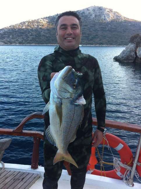 Balık Avlarken Vurgun Yedi