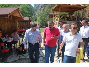 Ortadoğu Stresini Yürüyüşle Atıyor