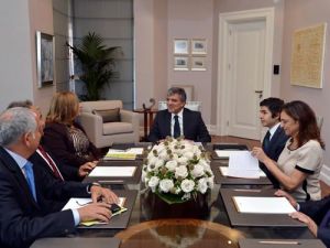 Gül, Alevi Bektaşi Toplumunun Sorunlarını Dinledi