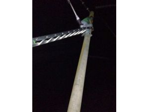 Eski Tren Kablolarını Kesen 3 Kişi Yakalandı