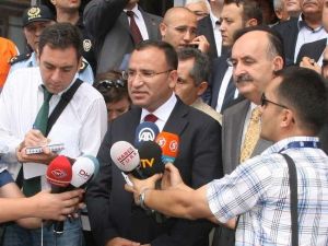 Avrupa’da Yükselen Irkçılığa Dikkat Çekti