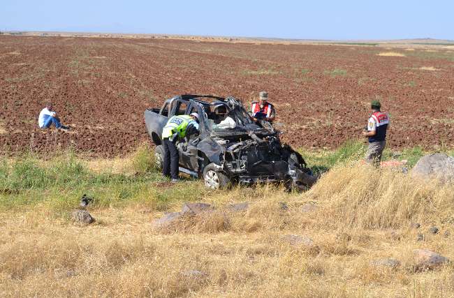 Takla Atan Araç 2 Kişiye Mezar Oldu