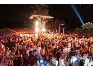 Murat Dalkılıç Ve Ozan Çolakoğlu Mambo Beach Club’ta
