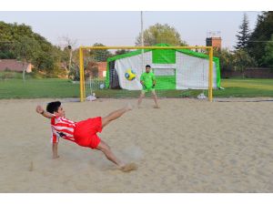 Eskişehir’de Plaj Futbolu Heyecanı