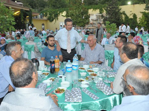 Poyraz’dan Muhtarlara İftar
