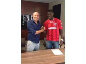 Akpala Karabükspor’a İmzayı Attı