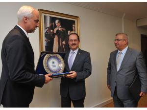 Alman Bakana Toki Brifingi