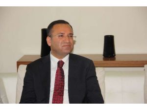 Hacılar Mekke’de, Darbeciler Kahire’de Buluşur